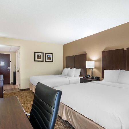 Comfort Inn & Suites Lake Norman Cornelius Esterno foto