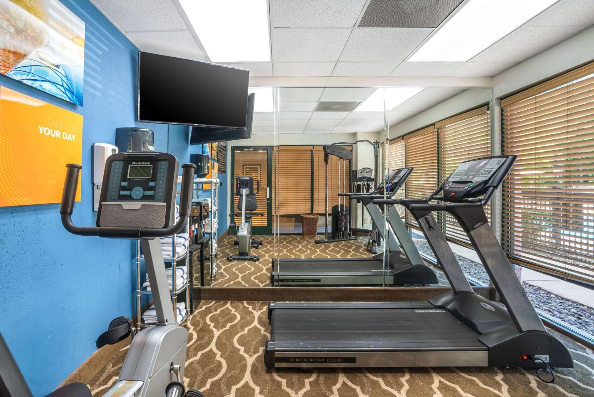 Comfort Inn & Suites Lake Norman Cornelius Esterno foto