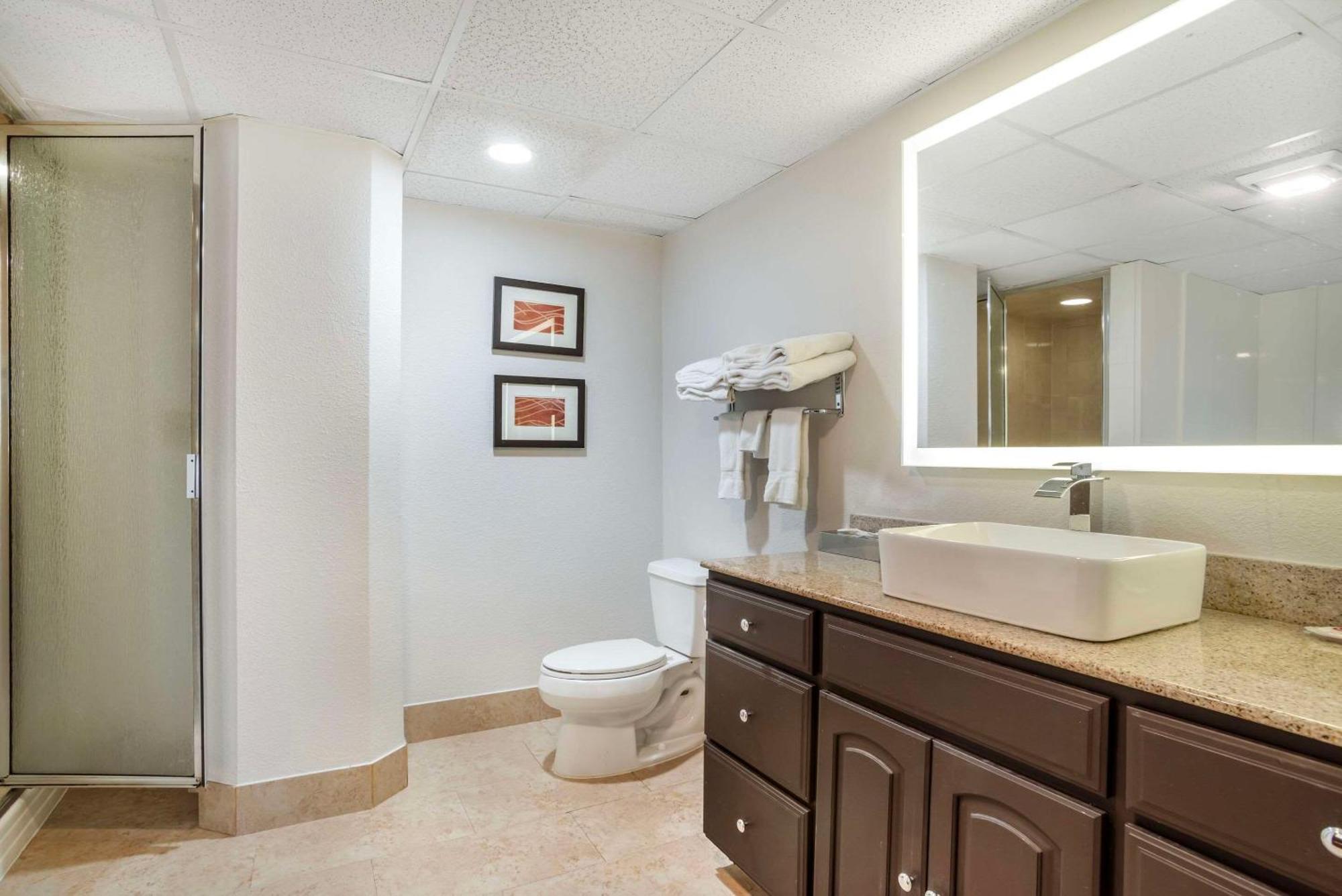 Comfort Inn & Suites Lake Norman Cornelius Esterno foto