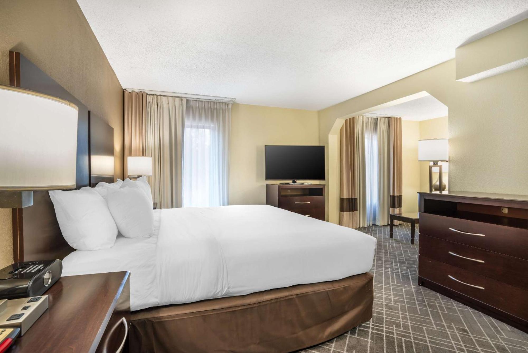 Comfort Inn & Suites Lake Norman Cornelius Esterno foto