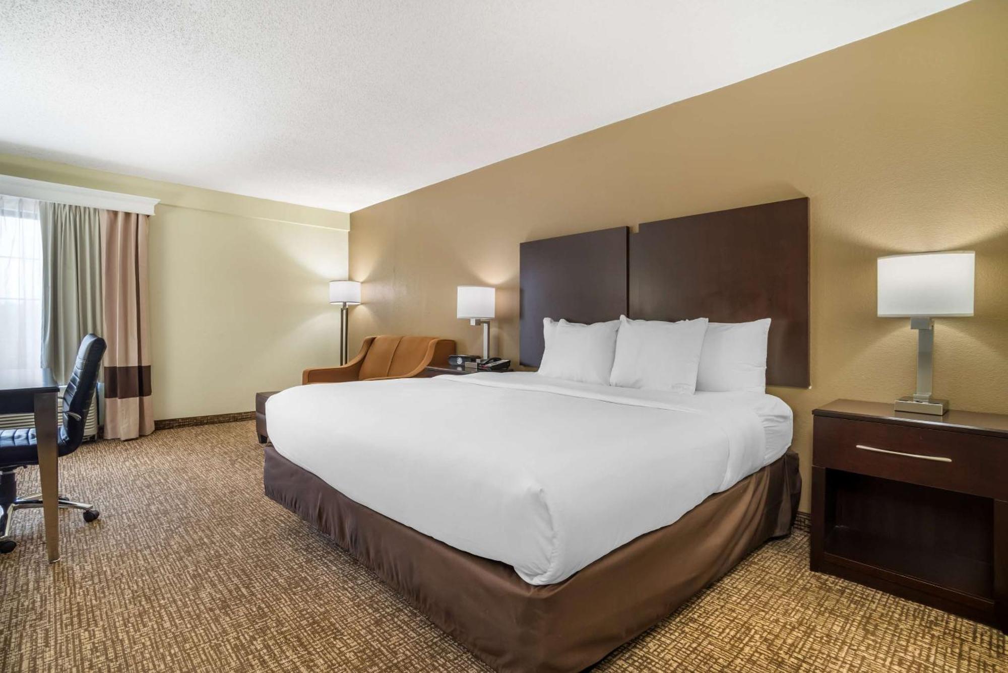 Comfort Inn & Suites Lake Norman Cornelius Esterno foto