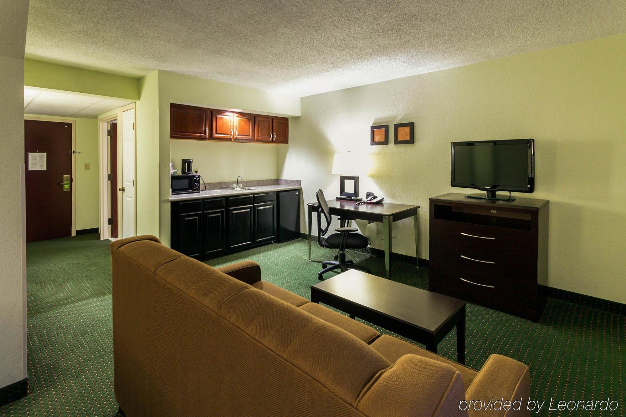 Comfort Inn & Suites Lake Norman Cornelius Esterno foto