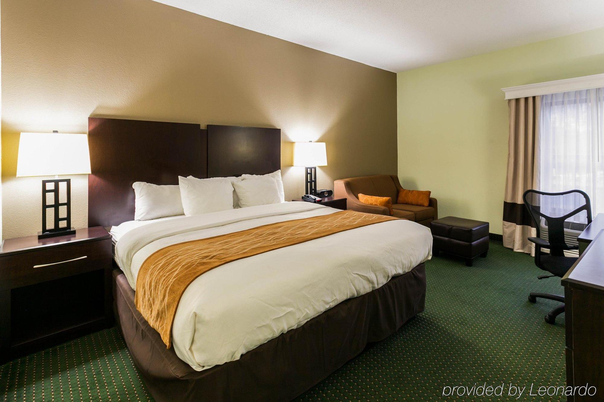 Comfort Inn & Suites Lake Norman Cornelius Esterno foto