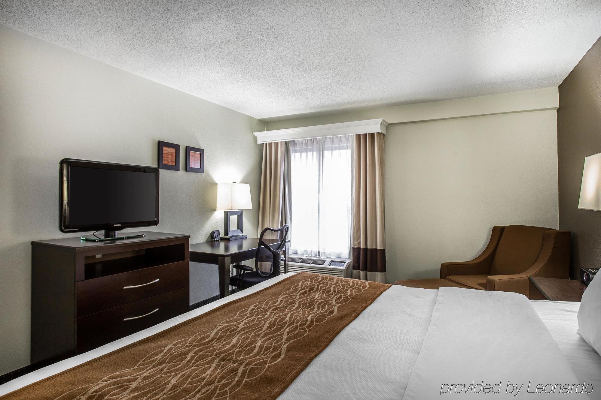 Comfort Inn & Suites Lake Norman Cornelius Esterno foto