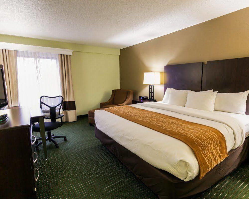 Comfort Inn & Suites Lake Norman Cornelius Esterno foto