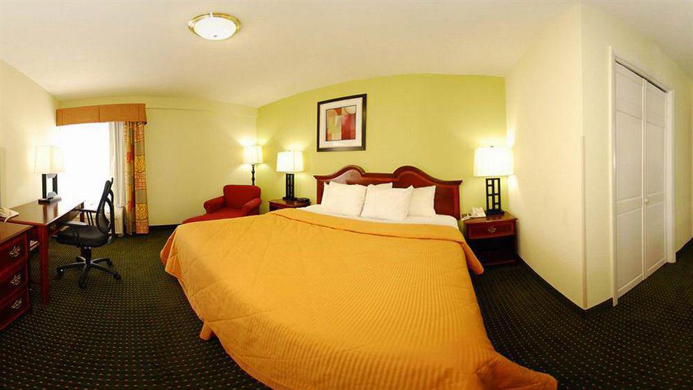 Comfort Inn & Suites Lake Norman Cornelius Esterno foto