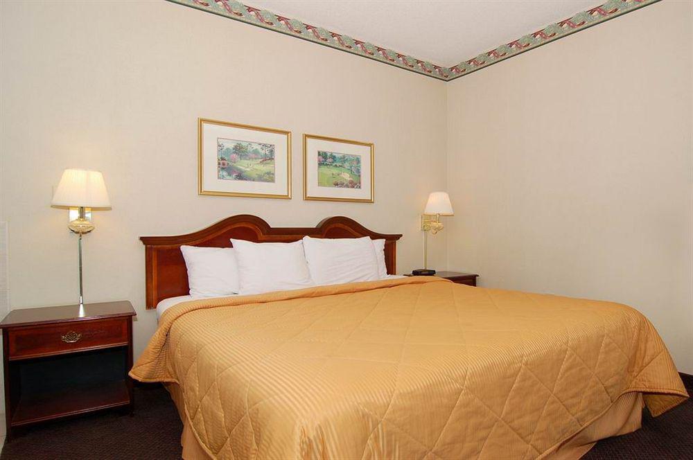 Comfort Inn & Suites Lake Norman Cornelius Esterno foto